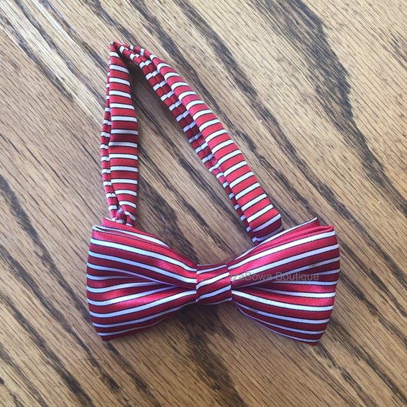 Red & White Satin Stripe Bow Tie - Picture 1 of 2